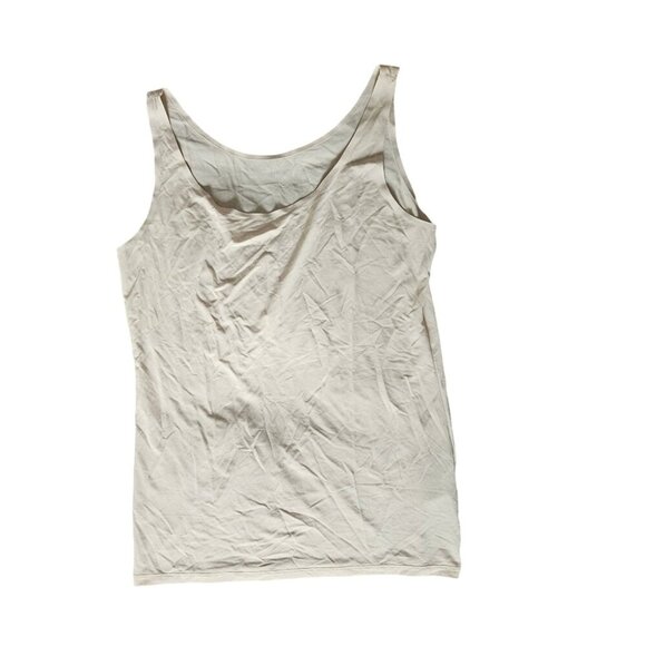 AIRism SLEEVELESS TOP - Picture 1 of 4